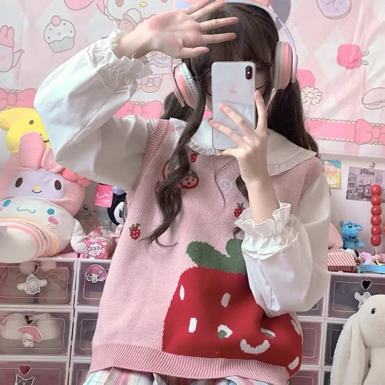 JAPANESE CUTE STRAWBERRY KNIT VEST BY90173