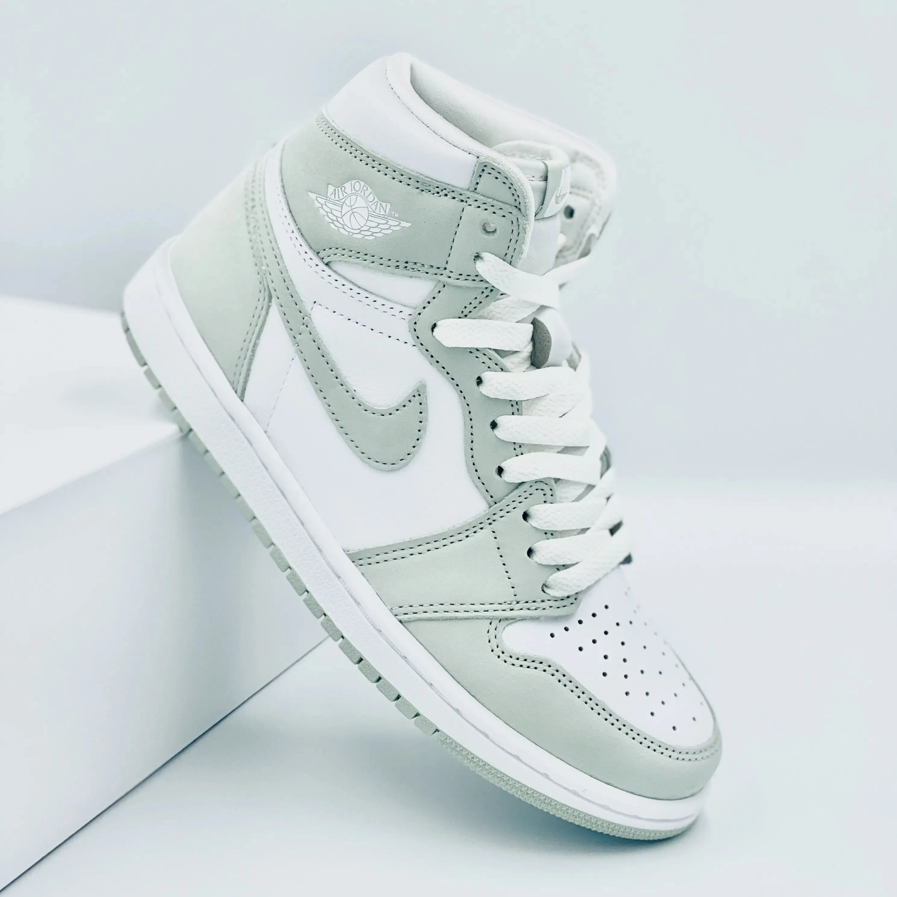 Jordan 1 Retro High Seafoam