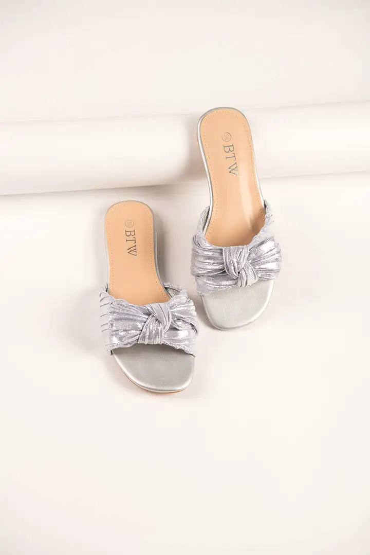 TWINKLE BOW SLIDES