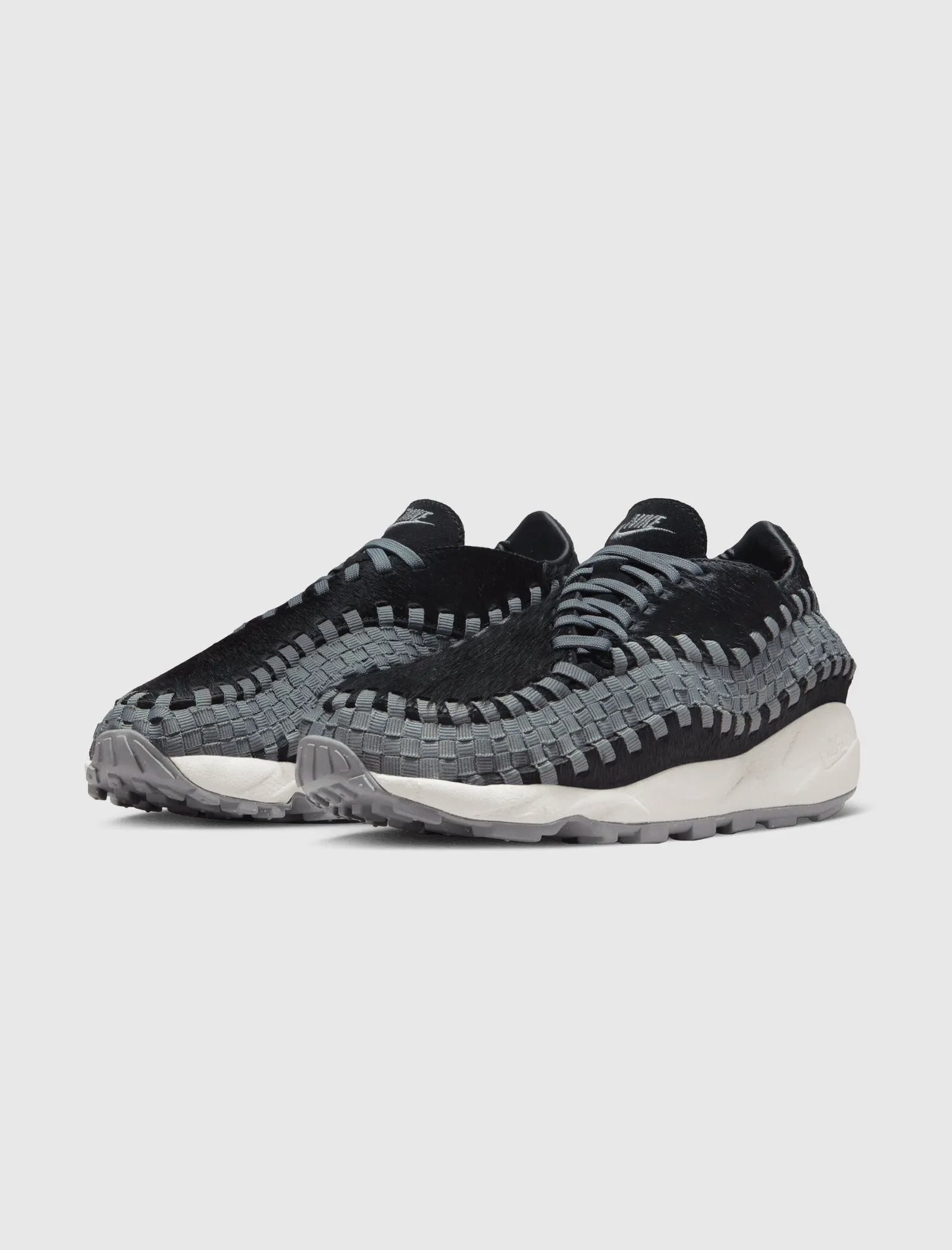 WOMEN'S AIR FOOTSCAPE WOVEN BLACK/SMOKE GREY